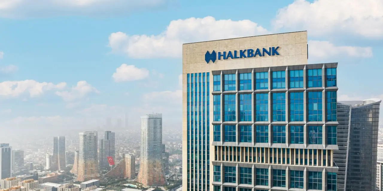 Emeklilere Rekor Finansman! Halkbank 250.000 TL Nakit Kredi İçin Düğmeye Bastı